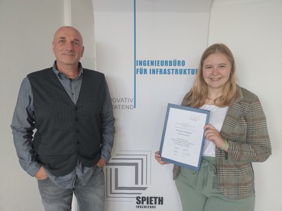 Franziska Mattes mit ihrem Spieth Betreuer Franziska Mattes mit ihrem Spieth Betreuer